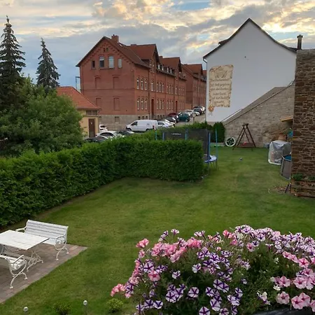 Ecke - Der Romanik * 奎德林堡