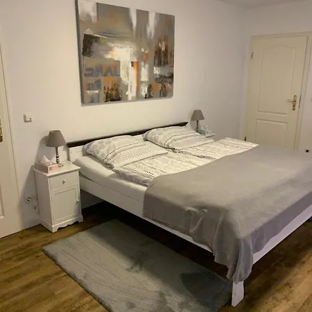 Ecke - Der Romanik Lejlighed