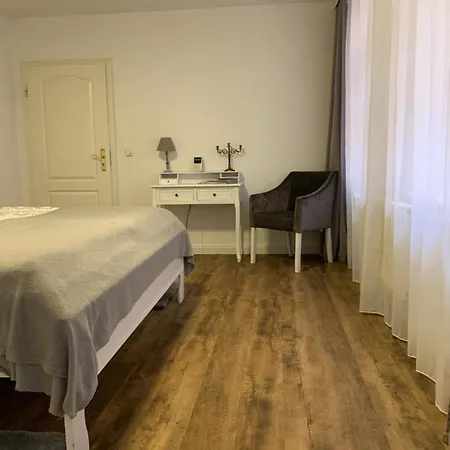 Ecke - Der Romanik Apartment *