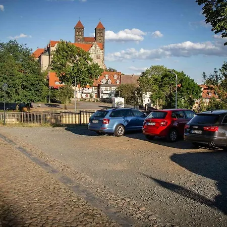 Ecke - Der Romanik Apartment *