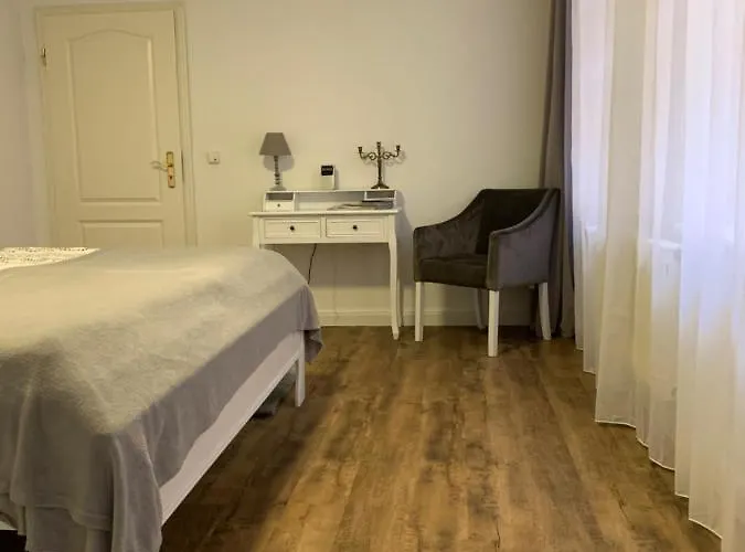 Ecke - Der Romanik Apartmán *